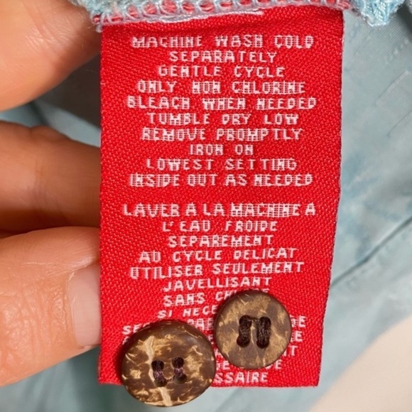 La Cabana “cubavera”tropical embroidered chambray button down short sleeve - Picture 5 of 8